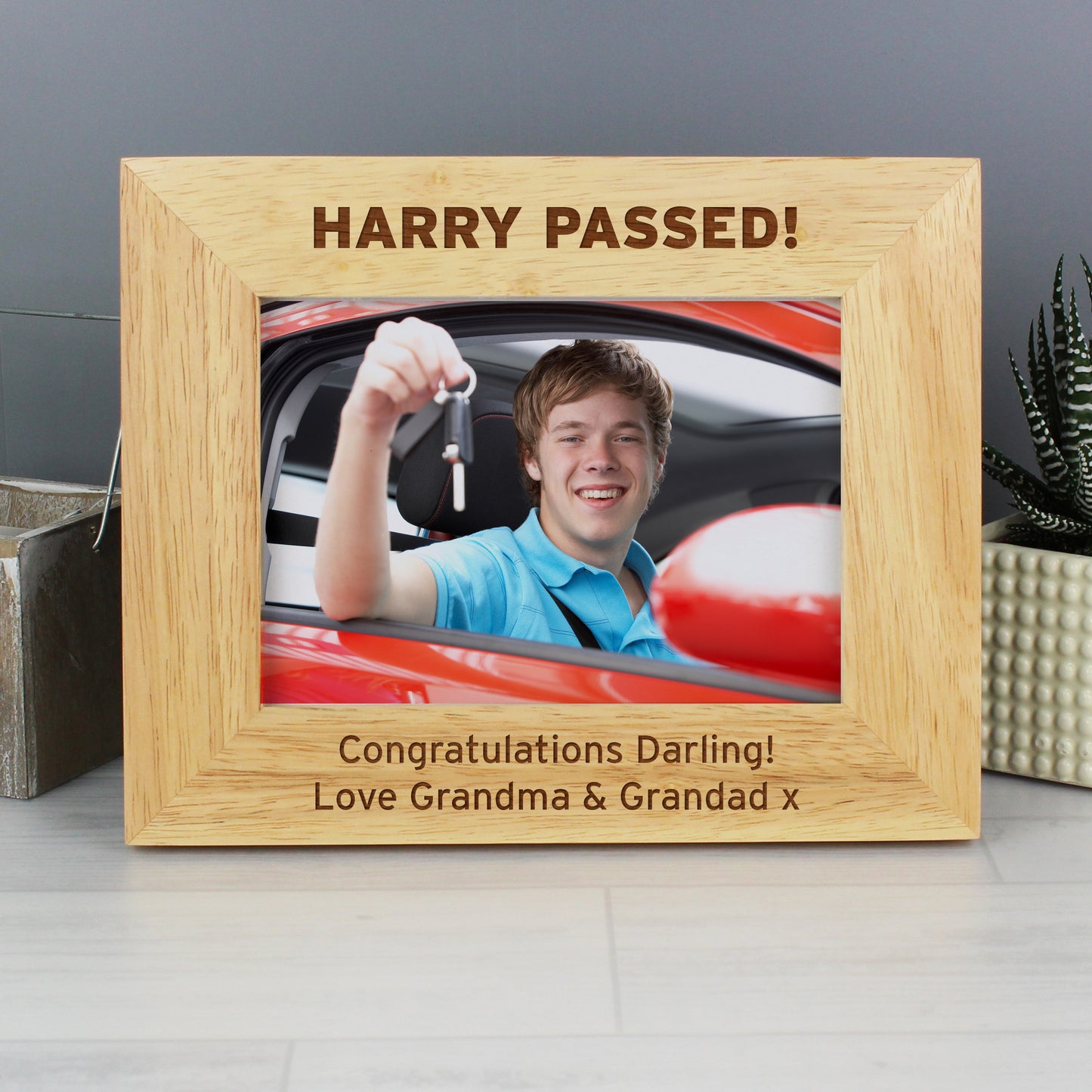 Personalised Bold Text 5x7 Landscape Oak Finish Photo Frame